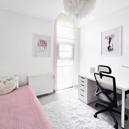 Апартаменти Bed & Breakfast - Entre Paris & Disneyland Руассі-ан-Брі Екстер'єр фото