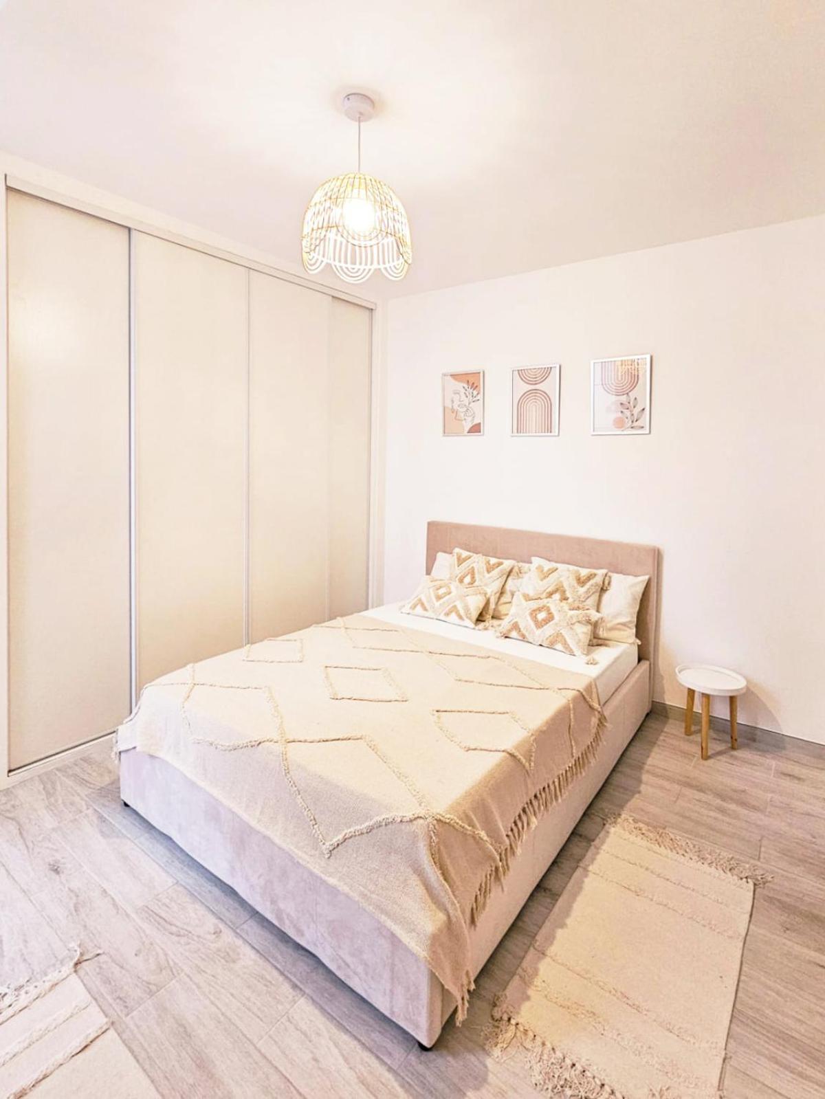 Апартаменти Bed & Breakfast - Entre Paris & Disneyland Руассі-ан-Брі Екстер'єр фото